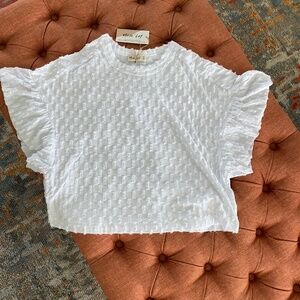 NWT Very J New In White Textured Boxy Tee with Flutter Sleeves. Sz M